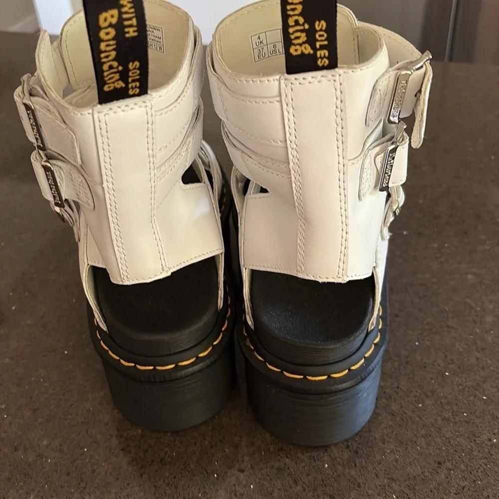 Dr. Martens new without